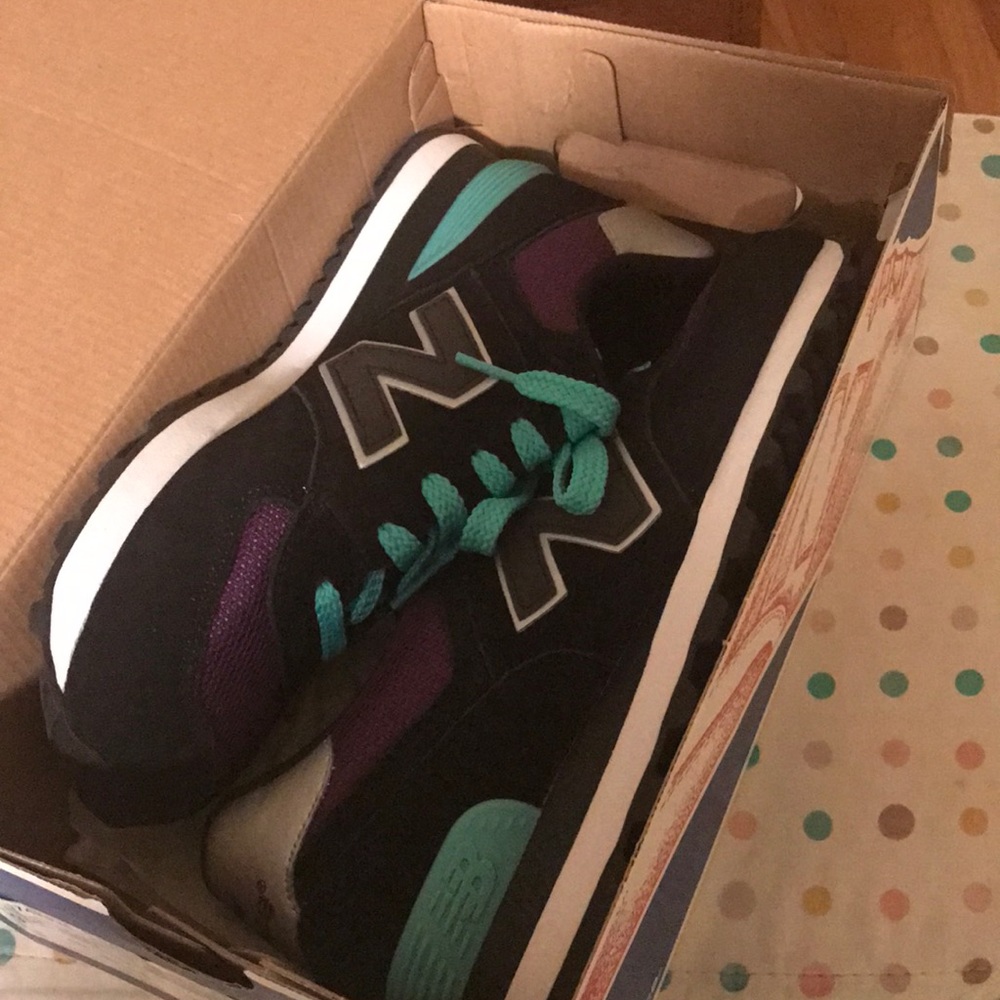 Womens New Balance 574